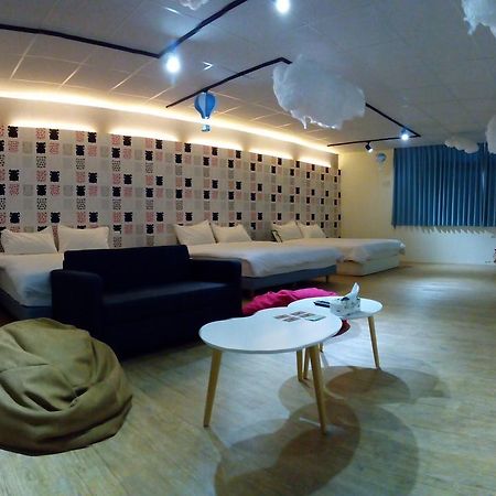 Sleep In Guest House Hualien Buitenkant foto