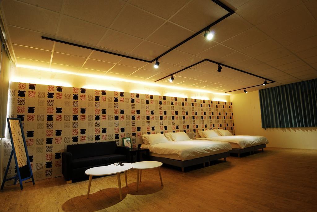 Sleep In Guest House Hualien Buitenkant foto