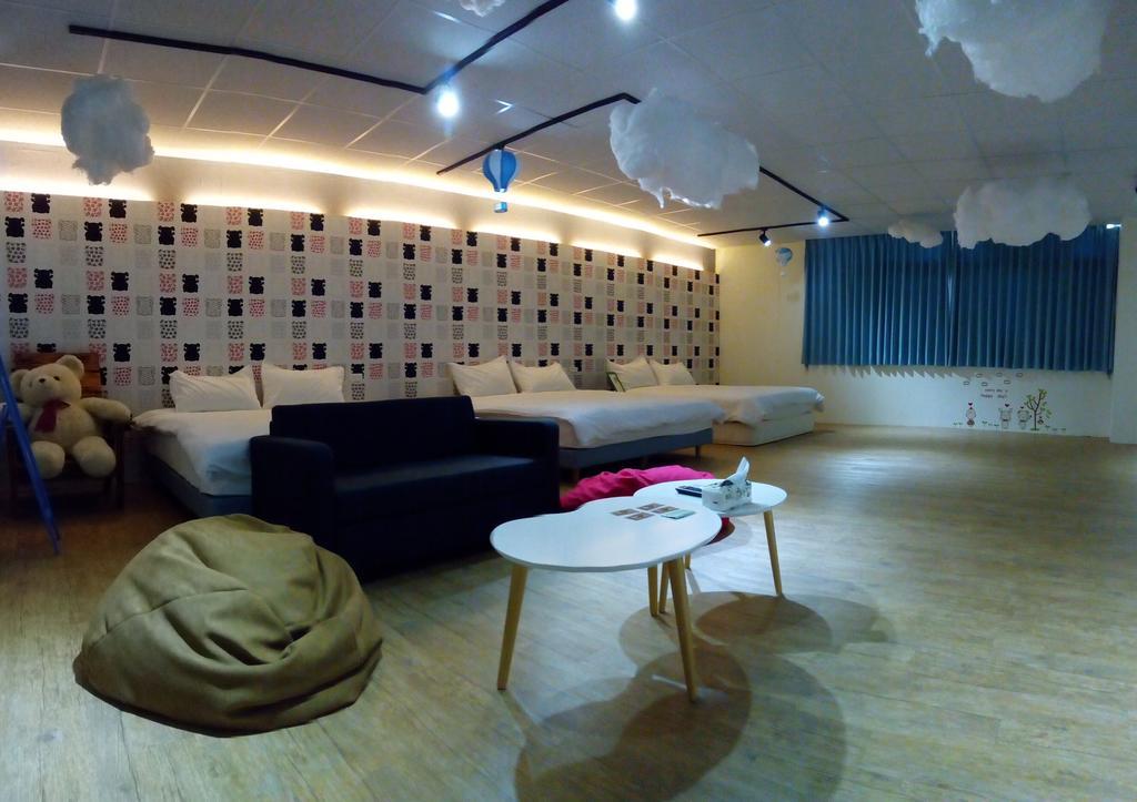 Sleep In Guest House Hualien Buitenkant foto